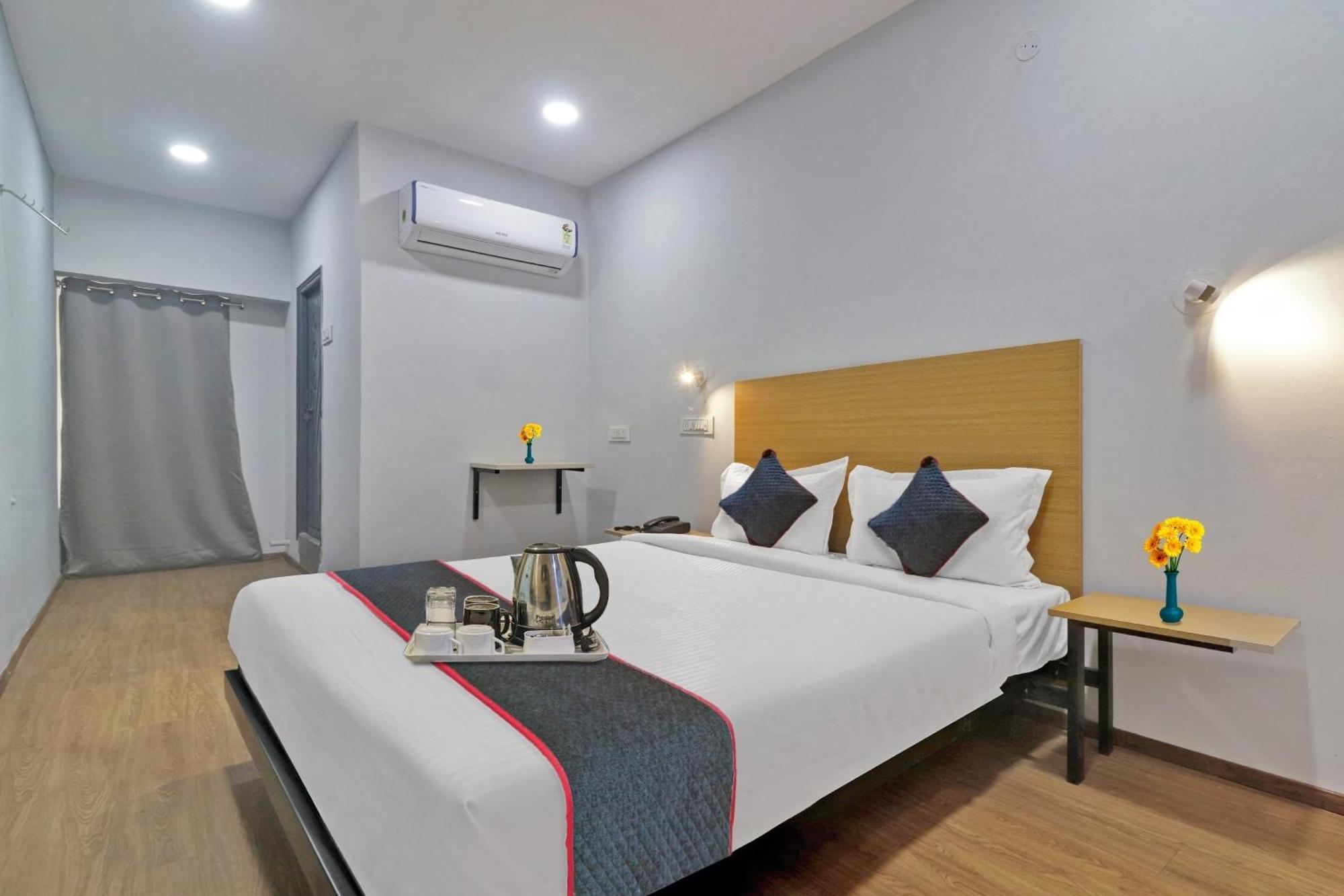 Hotel Townhouse S Continental Hyderabad Exterior foto