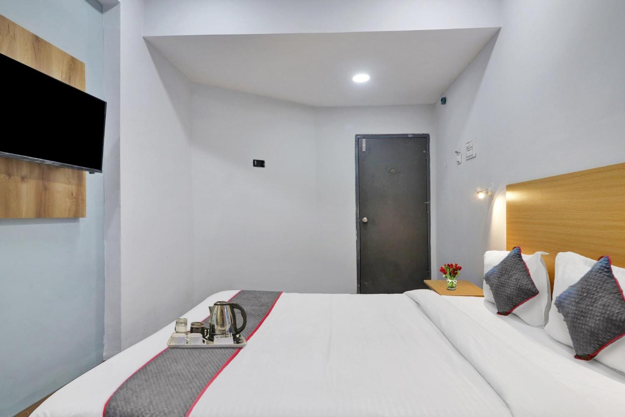 Hotel Townhouse S Continental Hyderabad Exterior foto